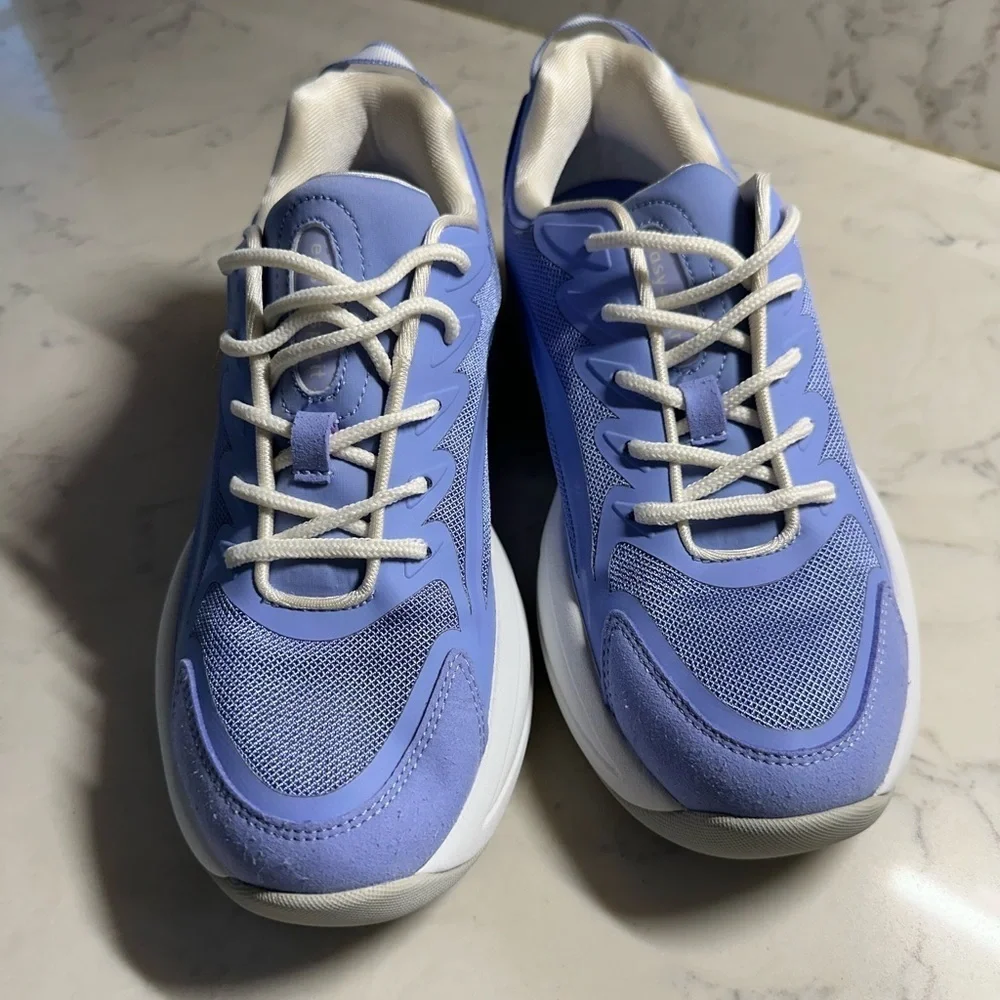 Easy Spirit Blue and White Athletic Shoes with Cushioned Sole